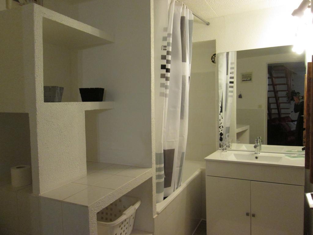 Le Chambron Apartment Condorcet Bagian luar foto